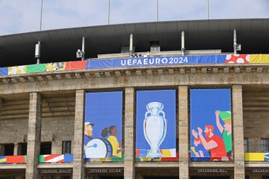 Berlin, Almanya - 7 Haziran 2024: UEFA EURO 2024 Turnuvasından bir hafta önce Açık Medya Günü sırasında Berlin Olimpiyat Stadyumu 'nda kurulan UEFA 2024' ün ayrıntıları
