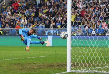 Poznan, Polonya - 11 Ekim 2024: Gürcistan kalecisi Giorgi Mamardashvili (# 12), Polonya 'nın Poznan kentindeki Poznan Stadyumu' nda oynanan UEFA Uluslar Ligi karşılaşmasında görev aldı.