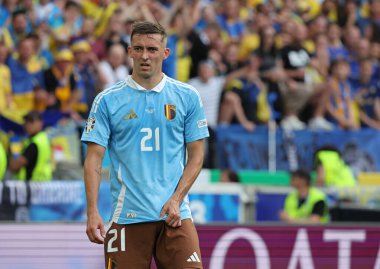 Stuttgart, Almanya - 26 Haziran 2024: Belçikalı Timothy Castagne 'ın Portresi (# 21) UEFA EURO 2024 grup oyunu sırasında Stuttgart' taki Stuttgart Arena 'da Ukrayna' ya karşı Belçika