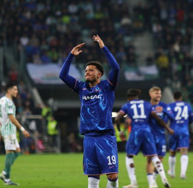 Wroclaw, Polonya - 28 Mayıs 2025: Chelsea 'den Jadon Sancho (# 19), Wroclaw, Polonya' daki Stadion Wroclaw 'da Real Betis' e karşı oynanan UEFA Konferans Ligi final maçında gol attıktan sonra kutladı.