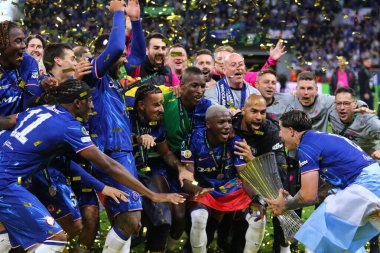 Wroclaw, Polonya - 28 Mayıs 2025: Chelsea 'li oyuncular, Polonya' nın Wroclaw kentinde Real Betis 'e karşı oynadıkları final maçı sonrasında 2025 UEFA Avrupa Konferans Ligi' ni kazandılar.