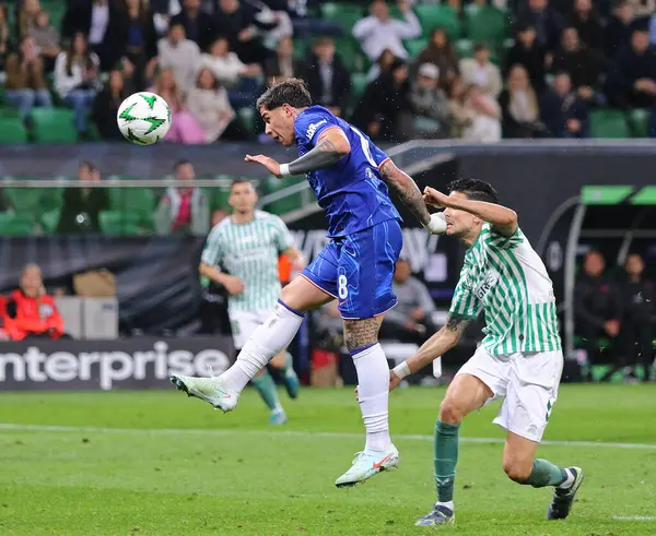 Wroclaw, Polonya - 28 Mayıs 2025: Chelsea 'den Enzo Fernandez (# 8), Polonya' nın Wroclaw kentinde Real Betis 'e karşı oynanan UEFA Konferans Ligi final maçında gol attı.