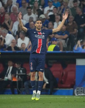 Münih, Almanya - 31 Mayıs 2025: Paris 'ten Achraf Hakimi, Münih' teki Münih Arena 'da Inter' e karşı oynanan UEFA Şampiyonlar Ligi Finali maçında attığı 1. golü kutluyor.