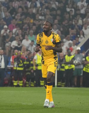 Münih, Almanya - 31 Mayıs 2025: Marcus Thuram (# 9) UEFA Şampiyonlar Ligi final maçı sırasında Almanya 'nın Münih arenasında Paris Saint-Germain' e karşı eylemde