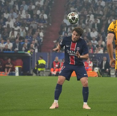 Münih, Almanya - 31 Mayıs 2025: Paris 'ten Joao Neves UEFA Şampiyonlar Ligi Finali sırasında Münih, Almanya' daki Münih arenasında Inter 'e karşı eylem halinde