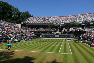 Berlin, Almanya - 21 Haziran 2025: Berlin 'deki WTA 500 Berlin Tenis Açık sırasında Steffi Graf mahkemesinin panoramik görüntüsü HYLO oyunu Aryna SABALENKA v Marketa VONDROUSOVA (CZE))