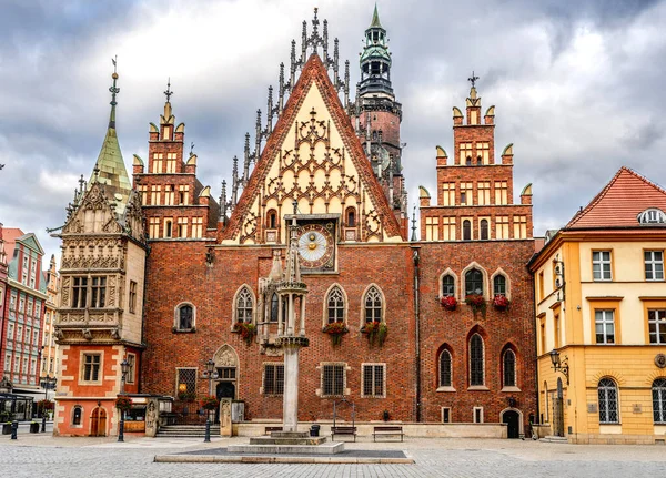 Gamla Rådhuset Den Sena Gotiska Byggnaden Nuförtiden Stadsmuseet Wroclaw Polen — Stockfoto