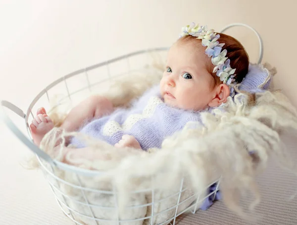 Newborn Baby Girl Wearing Knitted Costume Wreath Lying Fur Cute —  Fotos de Stock