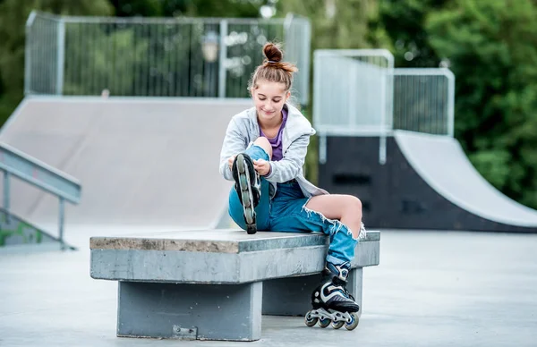 Cute Girl Roller Skater Sitting City Park Smiling Pretty Female — Stock Fotó