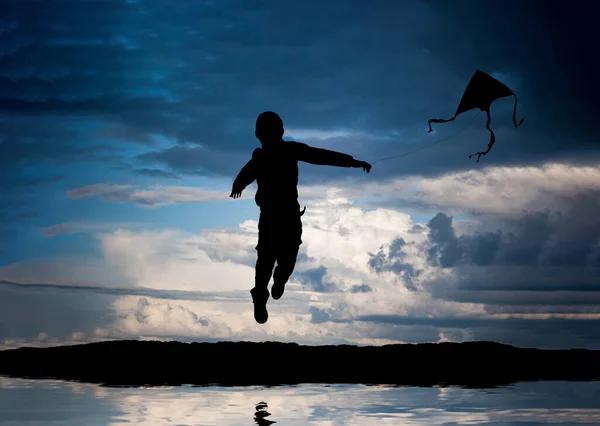 Симпатичный Маленький Мальчик Прыгает Белом Фоне — стоковое фото