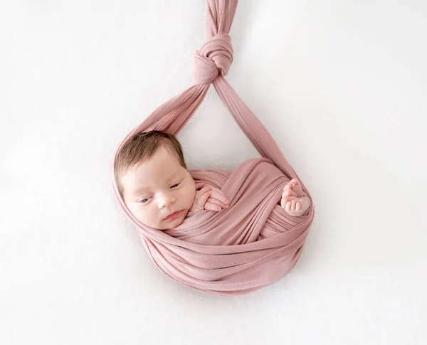 Adorável Menina Recém Nascida Dormindo Retrato Rede Criança Infantil Bonito — Fotografia de Stock