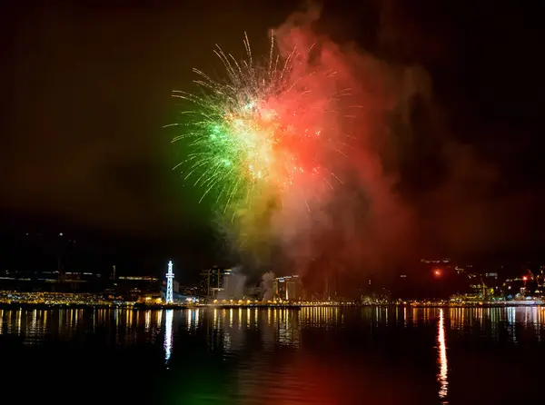 Bright Colourful Fireworks Night Sky Baku Azerbaijan — Stock Photo, Image