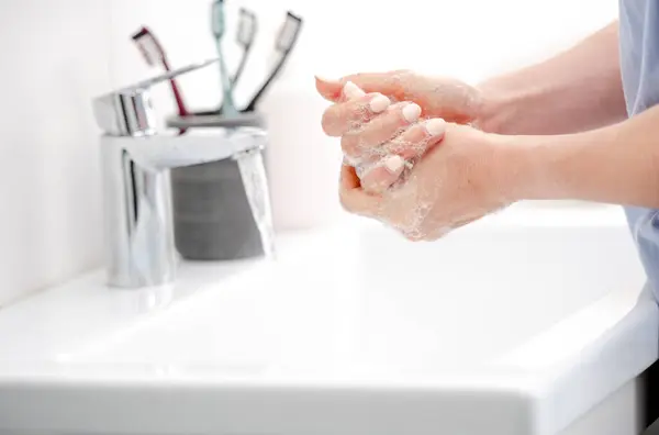 Girl Washes Hands Liquid Soap Pristine Bathtub — Stock Photo, Image