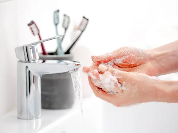 Girl Washes Hands Liquid Soap Pristine Bathtub — Stock Photo, Image