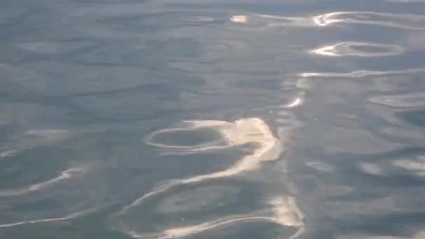 Морские Волны Отражением Солнечного Света Красивый Природный Фон — стоковое видео