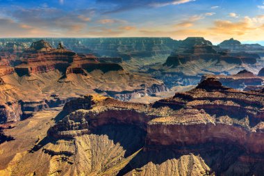 Güneşli bir günde Büyük Kanyon Ulusal Parkı, Arizona, ABD