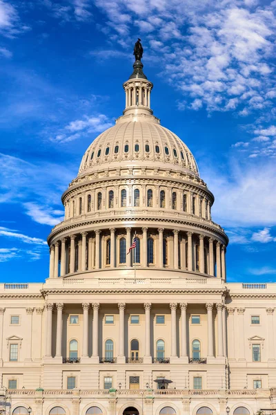 Budynek Kapitolu Stanów Zjednoczonych Letni Dzień Waszyngtonie Usa — Zdjęcie stockowe