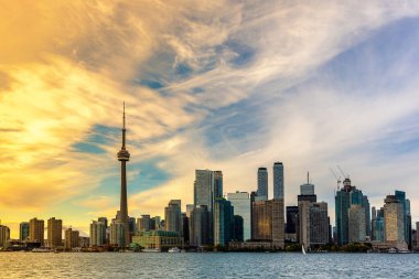 Toronto 'nun günbatımındaki panoramik görüntüsü, Ontario, Kanada