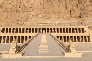 Kraliçe Hatshepsut 'un Tapınağı, Krallar Vadisi, Mısır