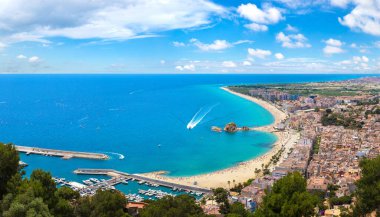 Hava panoramik Blanes Costa Brava içinde bir güzel yaz günü, İspanya