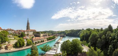 İsviçre Bern ve nın Munster katedralde panoramik manzaralı