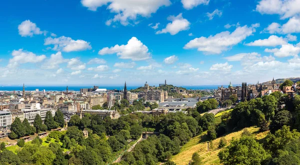 Panoramik Hava Görünümünde Edinburgh Bir Güzel Yaz Günü Skoçya Birleşik — Stok fotoğraf