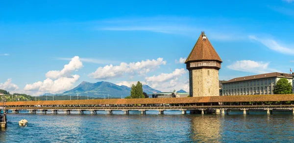 Panorama Mostu Slavné Kaple Lucerně Krásný Letní Den Švýcarsko — Stock fotografie