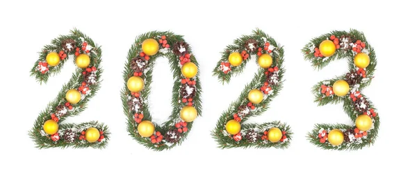 2023 Zahl Geschrieben Von Weihnachtsbaumzweigen Isoliert Auf Weißem Hintergrund — Stockfoto