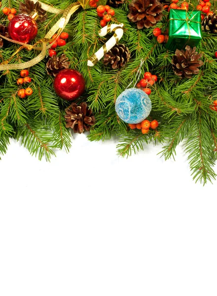 Різдвяний Фон Кульками Прикрасами Ізольовані Білому Тлі — стокове фото