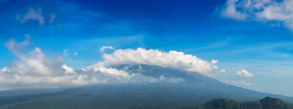 Güneşli Bir Günde Endonezya Nın Bali Kentindeki Agung Dağı Nın — Stok fotoğraf