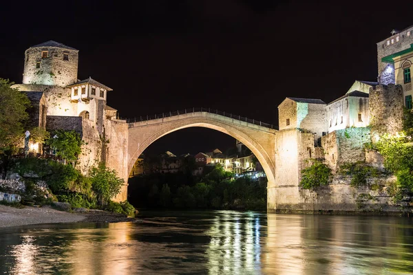 Παλιά Γέφυρα Στο Μόσταρ Μια Όμορφη Καλοκαιρινή Βραδιά Βοσνία Και — Φωτογραφία Αρχείου