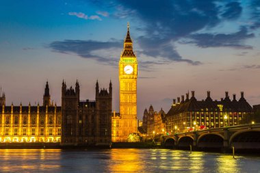 Londra'da Big Ben, Parlamento ve Westminster bridge uygulamasında bir güzel yaz gecesi, İngiltere, Amerika Birleşik Devletleri