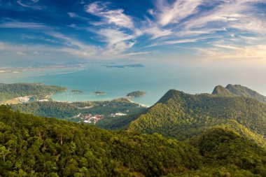 Malezya 'daki Langkawi adasının panoramik hava manzarası