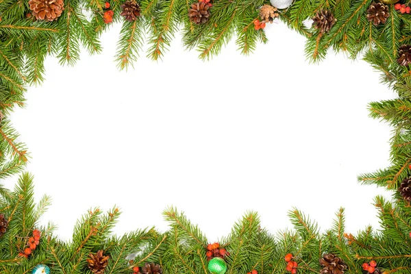 Beyaz Arka Planda Izole Edilmiş Toplar Dekorasyonlarla Noel Arkaplanı — Stok fotoğraf