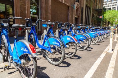 NEW YORK CITY, ABD - 15 Mart 2020: Citi Bisikleti - ABD 'nin New York şehrinde kiralık bisikletler