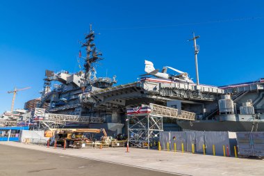 SAN DIEGO, ABD - 29 Mart 2020: Uçak gemisi USS Midway Museum, San Diego, Kaliforniya, ABD