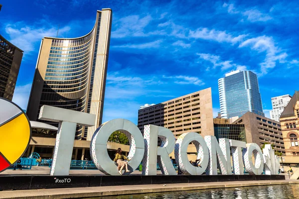 Toronto Canada April 2020 Toronto Sign City Hall Nathan Phillips — Stock Photo, Image