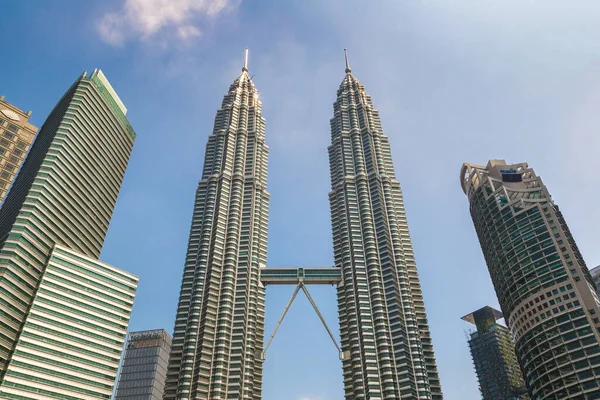 Kuala Lumpur Malaysia Februari 2020 Petronas Tower Een Zonnige Dag — Stockfoto