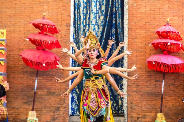 Bali Indonésie Février 2020 Danse Balinaise Traditionnelle Dans Parc Culturel — Photo
