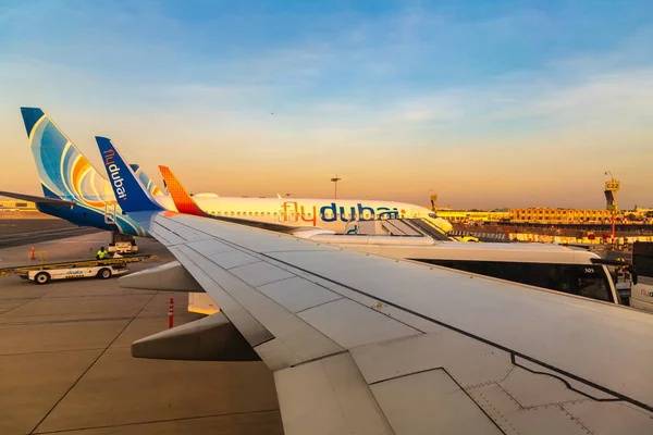 Dubai Verenigde Arabische Emiraten April 2020 Vliegtuig Flydubai Boeing 737 — Stockfoto
