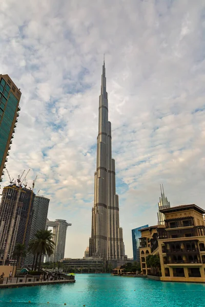 Dubai Vae April 2020 Der Burj Khalifa Turm Bei Sonnenuntergang — Stockfoto