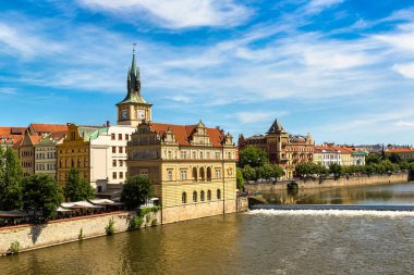 Prag 'da Vltava Nehri Güzel bir yaz günü, Çek Cumhuriyeti