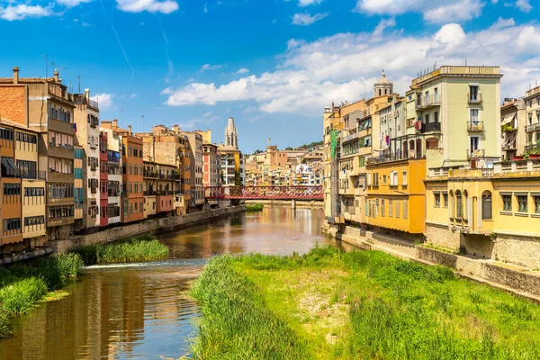 Bunte Häuser Und Eiffelbrücke Girona Einem Schönen Sommertag Katalonien Spanien — Stockfoto