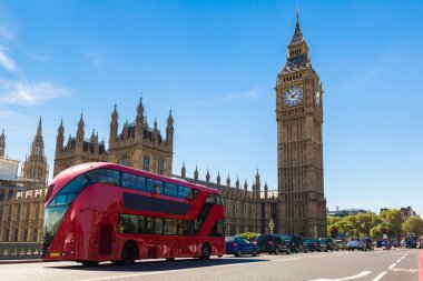 Big Ben, Westminster Bridge ve Londra, İngiltere, Birleşik Krallık'taki kırmızı Çift katlı otobüs