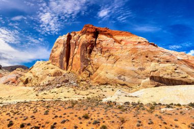 Ateş Vadisi Parkı güneşli bir günde, Nevada, ABD