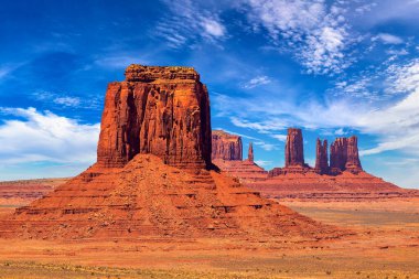 Güneşli bir günde Anıt Vadisi, Arizona, ABD