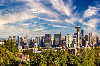 Seattle 'ın günbatımındaki panoramik manzarası, Washington, ABD