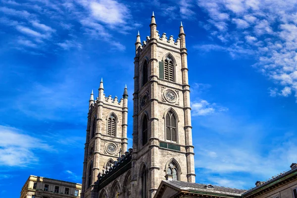 Notre Dame Bazilika Montrealban Egy Napsütéses Napon Quebec Kanada — Stock Fotó