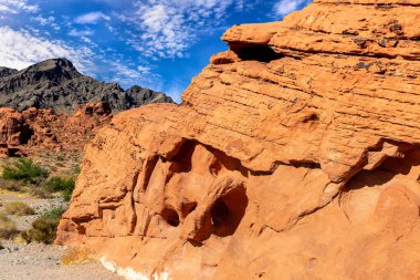Ateş Vadisi Parkı güneşli bir günde, Nevada, ABD