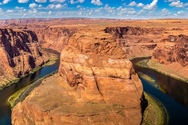 Güneşli bir günde Horseshoe Bend, Arizona, ABD
